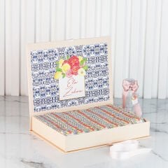 Çiçek Temalı Dikdörtgen Kutuda Kız Bebek Çikolatası