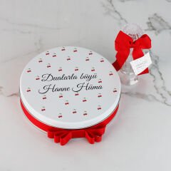 Kiraz Temalı Baskılı Metal Kutuda Kız Bebek Çikolatası