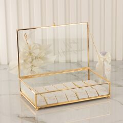 Peri Kızı Detaylı Cam Kutuda Kız Bebek Çikolatası