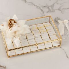 Peri Kızı Detaylı Cam Kutuda Kız Bebek Çikolatası