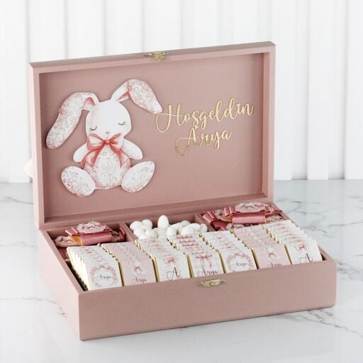 Ahşap Kutuda Kız Bebek Çikolatası