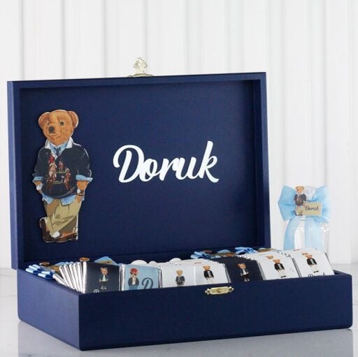 Ahşap Kutuda Erkek Bebek Çikolatası