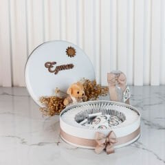 Ayıcık Temalı Baskılı Metal Kutuda Erkek Bebek Çikolatası