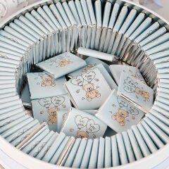 Ayıcık Temalı Baskılı Metal Kutuda Erkek Bebek Çikolatası