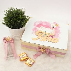 Kuğu Temalı Standlı Kutuda Kız Bebek Çikolatası