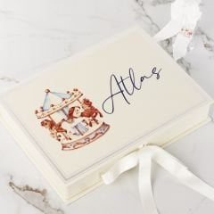 Atlı Karınca Temalı Dikdörtgen Kutuda Erkek Bebek Çikolatası