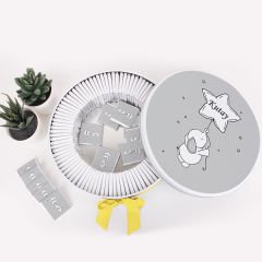 Fil Temalı Baskılı Metal Kutuda Erkek Bebek Çikolatası