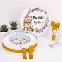 Ayıcık Temalı Baskılı Metal Kutuda Erkek Bebek Çikolatası