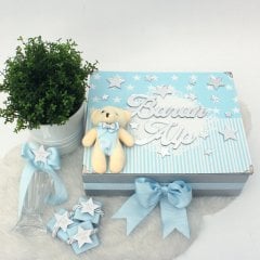 Yıldız Temalı Standlı Kutuda Erkek Bebek Çikolatası