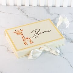 Zürafa Temalı Dikdörtgen Kutuda Erkek Bebek Çikolatası