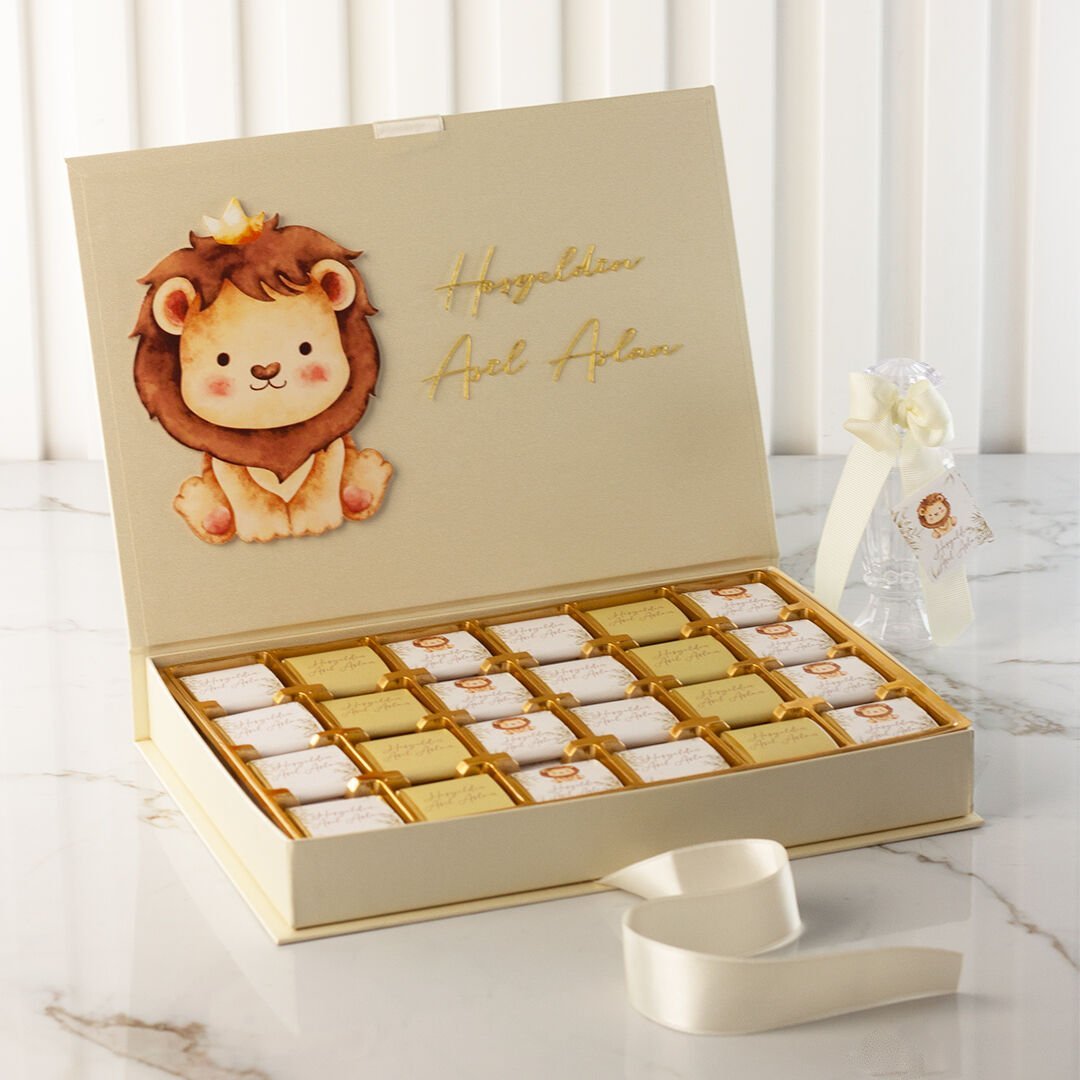 Aslan Temalı Dikdörtgen Kutuda Erkek Bebek Çikolatası