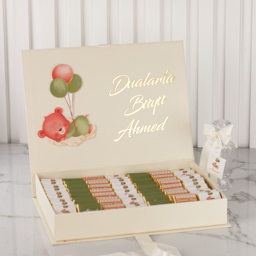 Ayıcık Temalı Dikdörtgen Kutuda Erkek Bebek Çikolatası