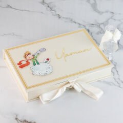 Küçük Prens Temalı Dikdörtgen Kutuda Erkek Bebek Çikolatası