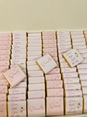 Kelebek Temalı Dikdörtgen Kutuda Kız Bebek Çikolatası