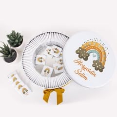 Gökkuşağı Temalı Baskılı Metal Kutuda Erkek Bebek Çikolatası