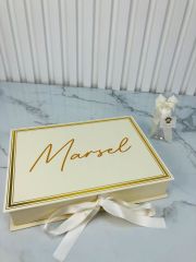 Fil Temalı Dikdörtgen Kutuda Erkek Bebek Çikolatası