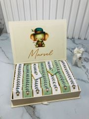 Fil Temalı Dikdörtgen Kutuda Erkek Bebek Çikolatası