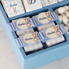Tavşan Temalı Ahşap Kutuda Erkek Bebek Çikolatası