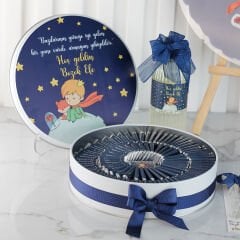 Küçük Prens Temalı Çikolata, Kapı Süsü, Kartlı Kolonya Şişesi ve Büyük Kolonya