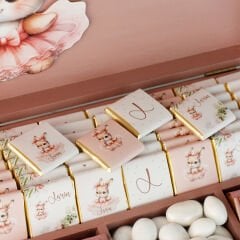 Tavşan Temalı Ahşap Kutuda Bebek Çikolatası