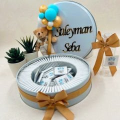 Ayıcık Temalı Baskılı Metal Kutuda Erkek Bebek Çikolatası
