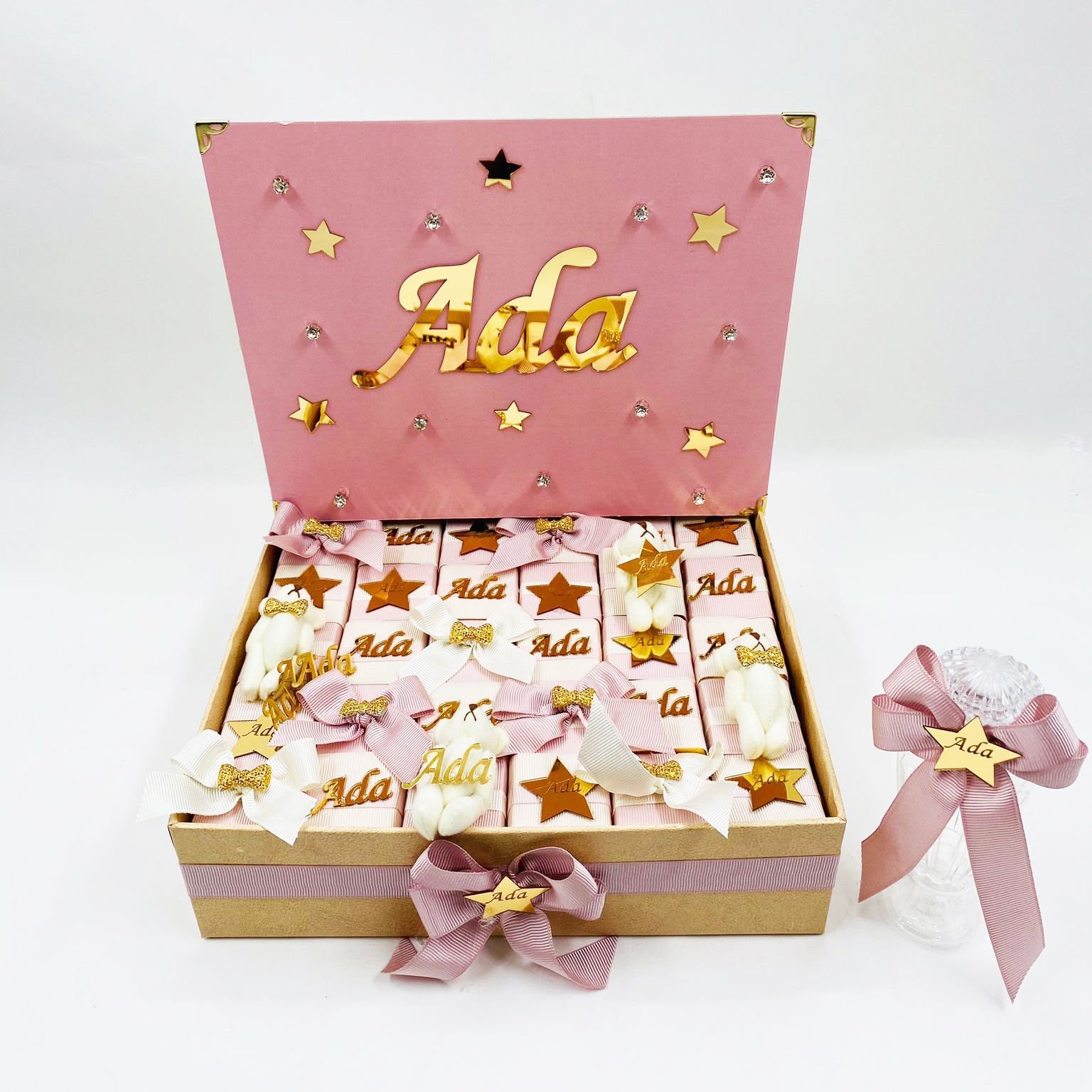 Yıldız Temalı Standlı Kutuda Kız Bebek Çikolatası
