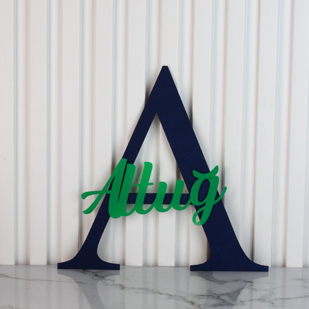 Baş Harf Erkek Bebek Kapı Süsü