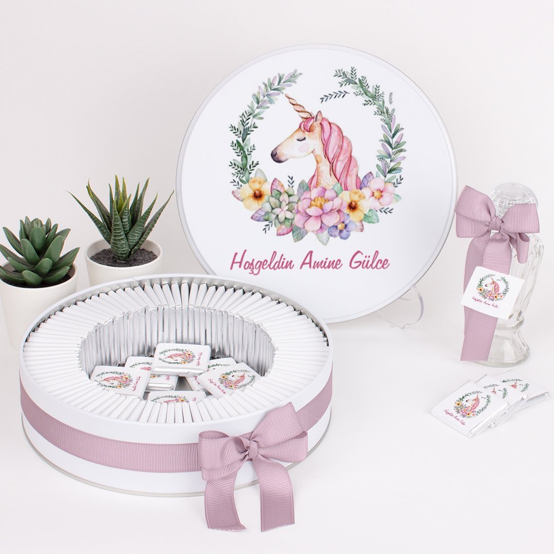 Unicorn Temalı Baskılı Metal Kutuda Kız Bebek Çikolatası