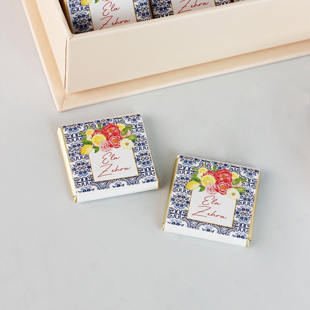 Çiçek Temalı Dikdörtgen Kutuda Kız Bebek Çikolatası