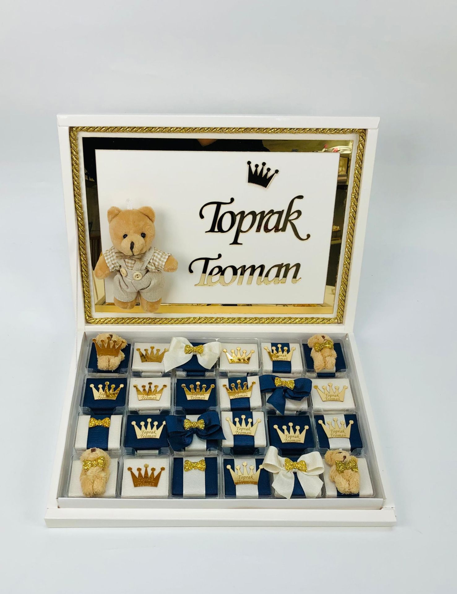 Ayıcık Temalı Karton Kutuda Erkek Bebek Çikolatası