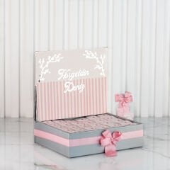 Tavşan Temalı Standlı Kutuda Kız Bebek Çikolatası