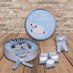 Kuzu Temalı Baskılı Metal Kutuda Erkek Bebek Çikolatası