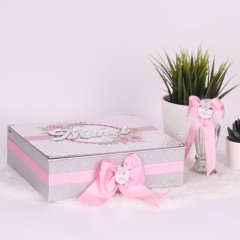 Çiçek Temalı Standlı Kutuda Kız Bebek Çikolatası