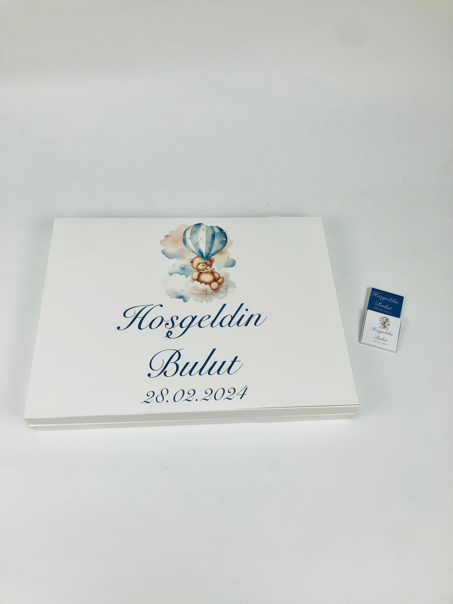 Ayıcık Temalı Karton Kutuda Erkek Bebek Çikolatası