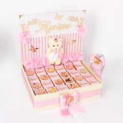 Ayıcık Temalı Standlı Kutuda Kız Bebek Çikolatası