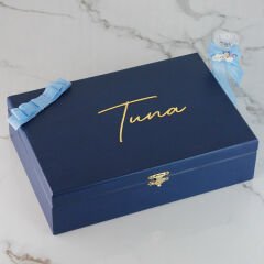 Küçük Prens Temalı Ahşap Kutuda Erkek Bebek Çikolatası