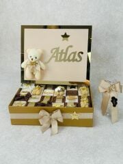 Ayıcık Temalı Standlı Kutuda Erkek Bebek Çikolatası