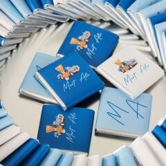 Ayıcık Temalı  Baskılı Metal Kutuda Erkek Bebek Çikolatası