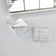 Gümüş Cam Kutuda Nişan Çikolatası