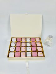 İnci Temalı Dikdörtgen Kutuda Kız Bebek Çikolatası