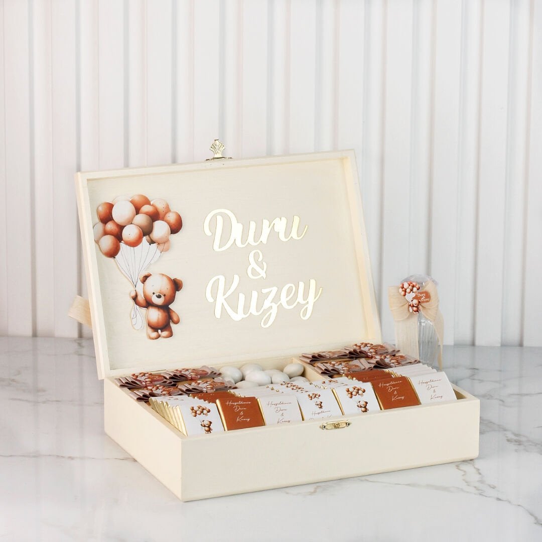 Ayıcık Temalı Ahşap Kutuda Erkek Bebek Çikolatası