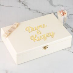 Ayıcık Temalı Ahşap Kutuda Erkek Bebek Çikolatası