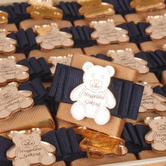 Ayıcık Temalı Standlı Kutuda Erkek Bebek Çikolatası