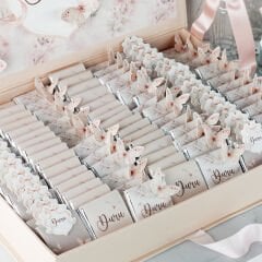 Kelebek Temalı Çikolata, Çerçeveli Kapı Süsü, Kolonya Şişesi ve  Kalem Kolonya