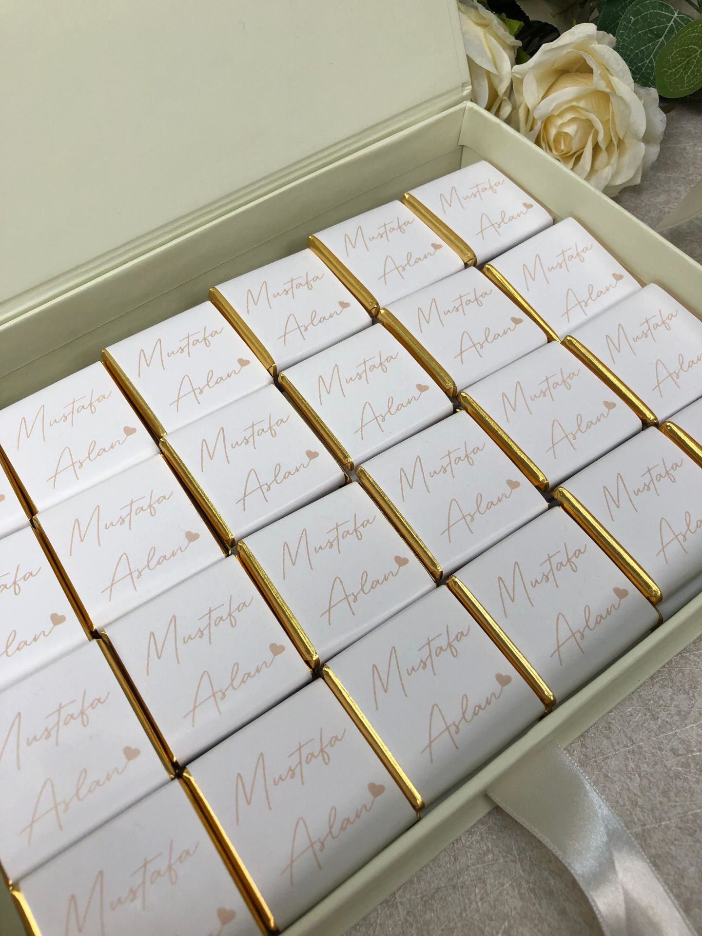 Ayıcık Temalı Dikdörtgen Kutuda Erkek Bebek Çikolatası