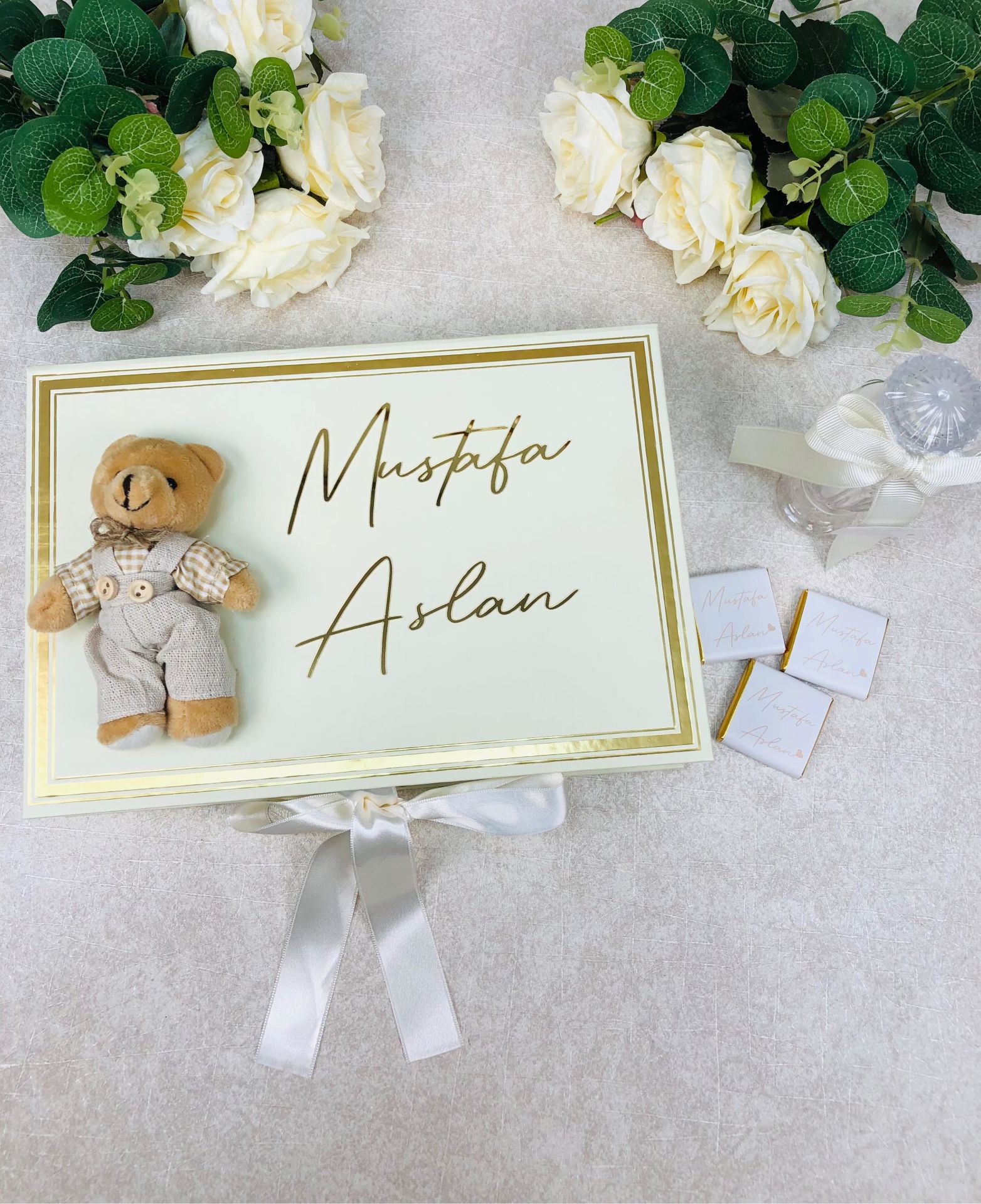 Ayıcık Temalı Dikdörtgen Kutuda Erkek Bebek Çikolatası