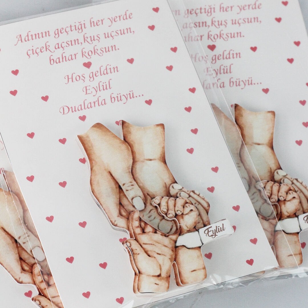 Aile Temalı Kız Bebek Magneti