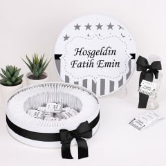 Yıldız Temalı Baskılı Metal Kutuda Erkek Bebek Çikolatası