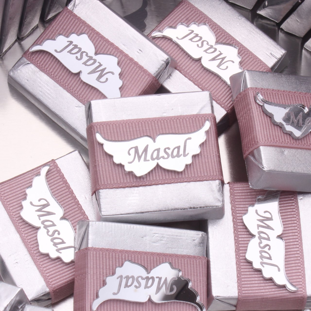 Peri Temalı Baskılı Metal Kutuda Kız Bebek Çikolatası