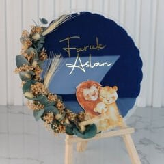 Aslan Temalı Erkek Bebek Kapı Süsü